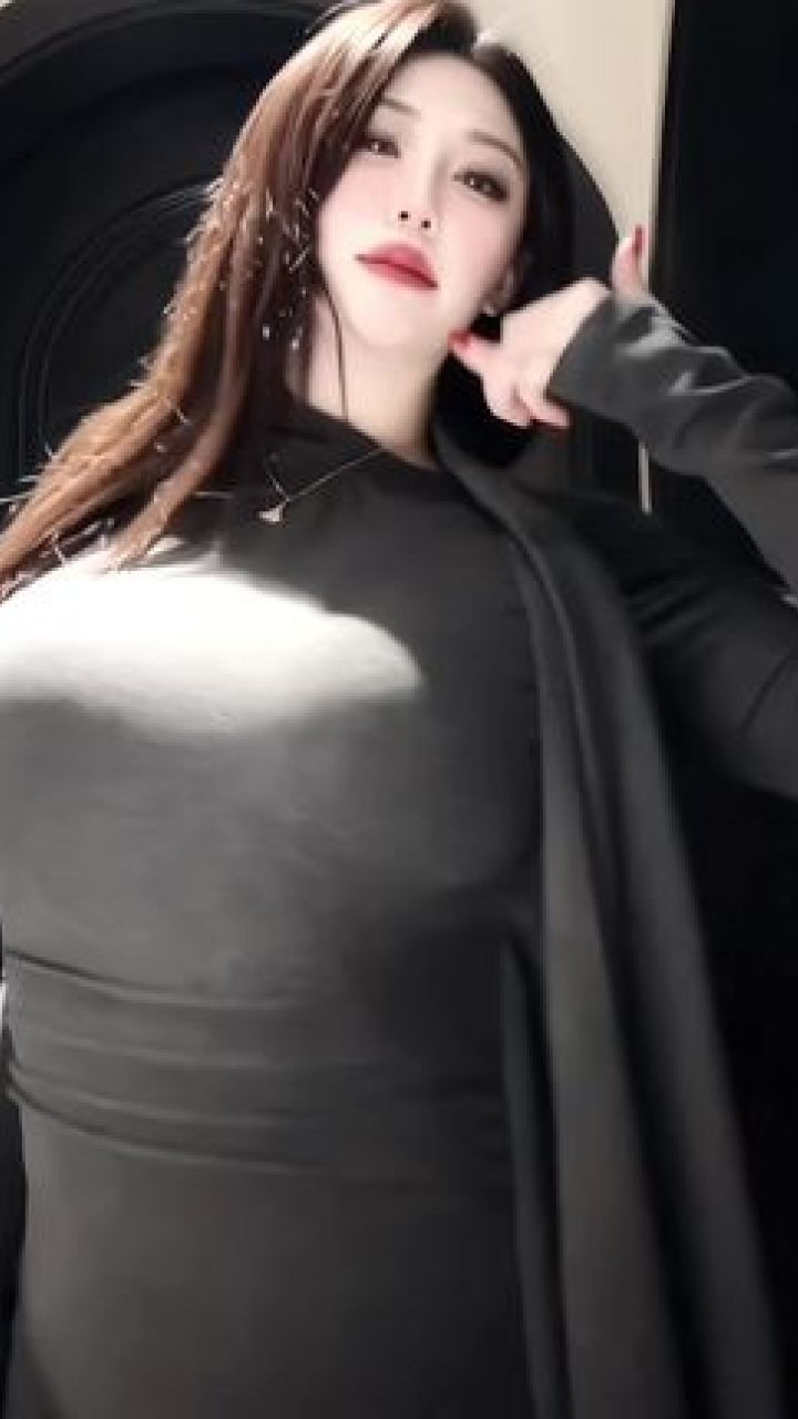 再次介绍下#已婚 #微胖 #130斤 #30岁的女人