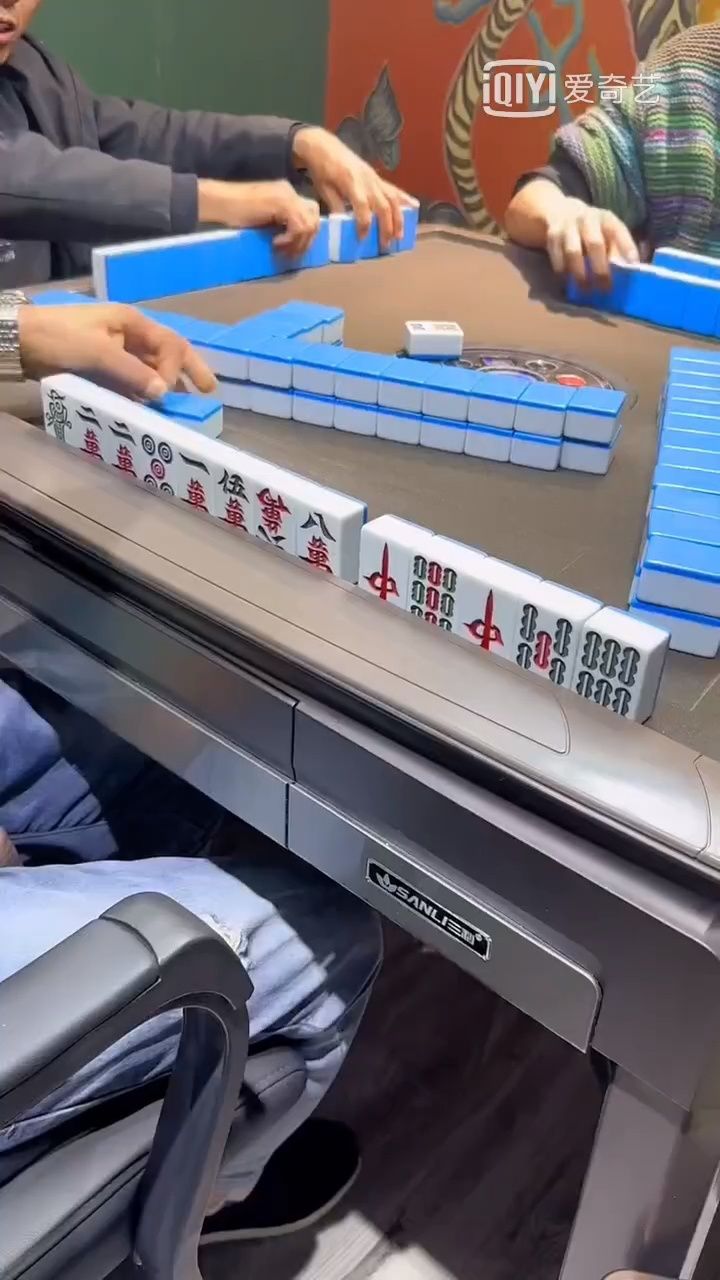 东风吹,战鼓雷,看看我是谁#一元一分#红中麻将#广东红中麻将