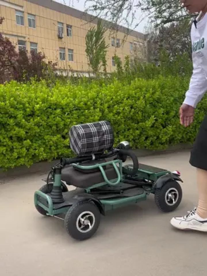 可进电梯卧室q16车型#老年代步车 #四轮低速电动车 #小巴士电动车生产