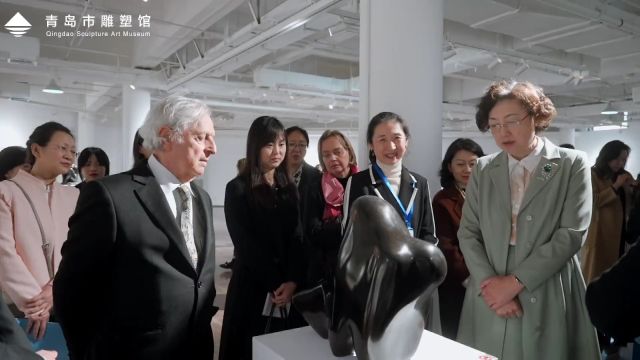 “永恒的经典法国法兰西院士系列展之让ⷥᥰ”多艺术作品展”在青岛市雕塑馆启幕