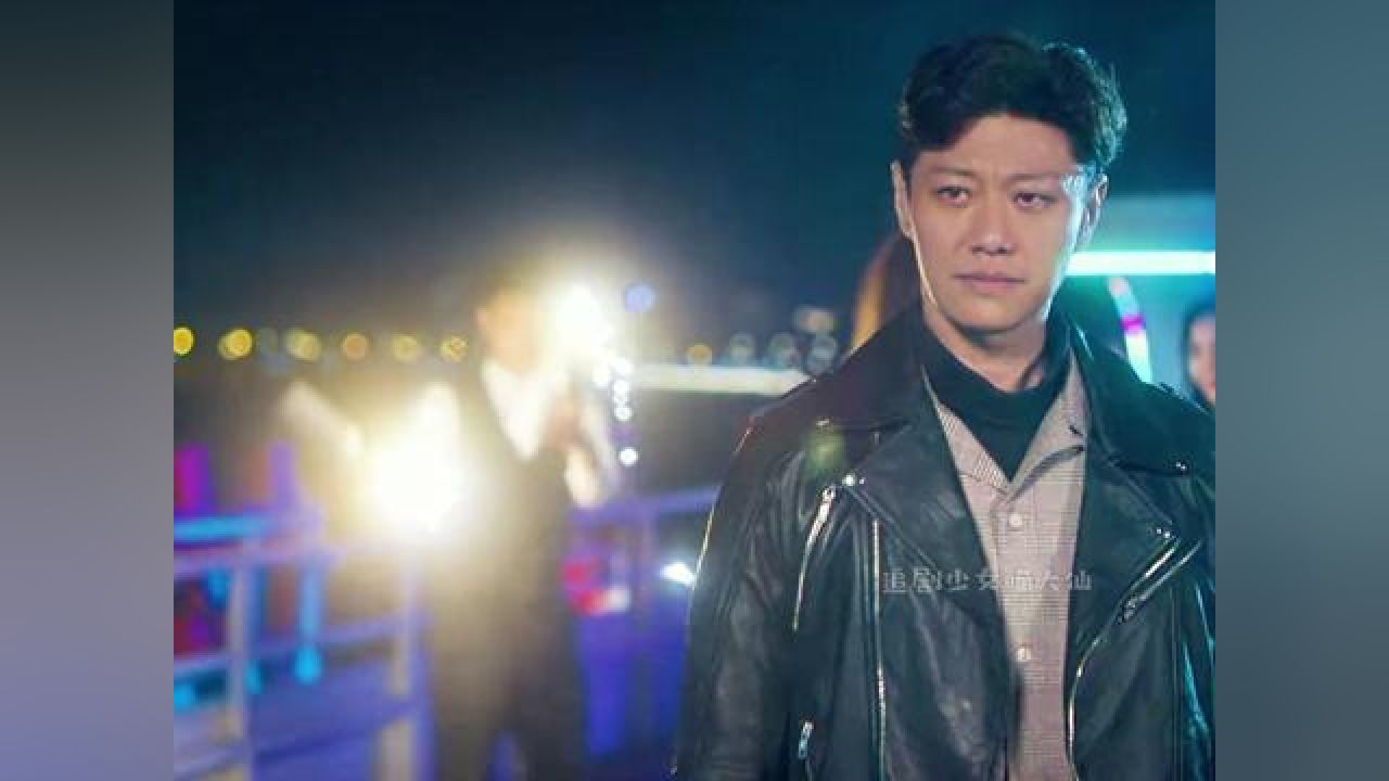 为了保护女友,朝她开枪#爱上特种兵 #赵荀