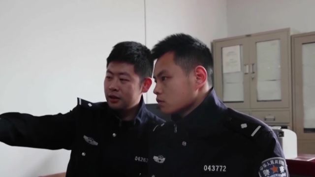 警方打掉“笑气”团伙,8人被刑拘,现场画面