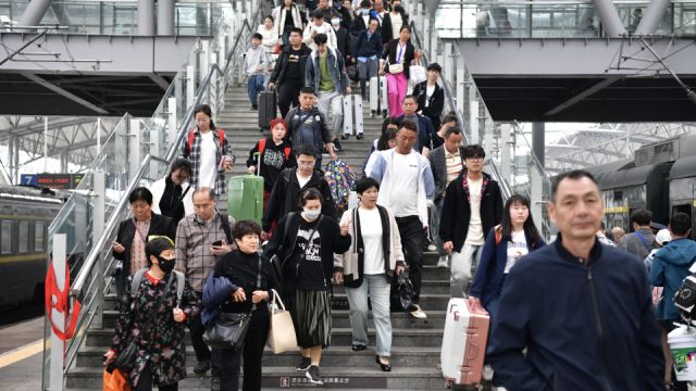 京沪高铁回应股价异动:高铁涨价预期叠加“五一”出行火爆