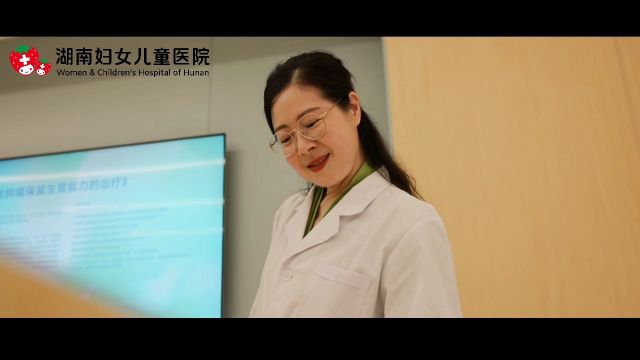 我有两个妈妈,一个是“眼前的英雄”,一个是“幕后的天使”