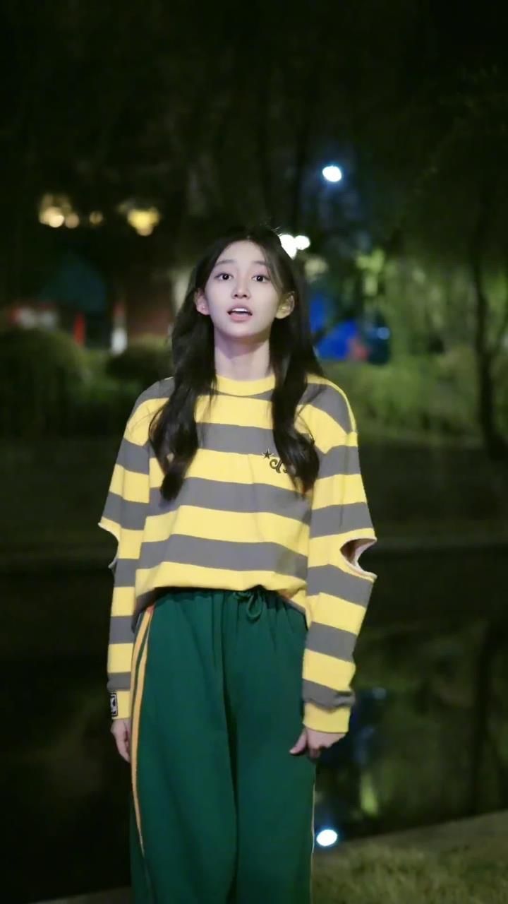 宋小睿#美女 #感谢有你陪在我身旁#音乐#歌曲