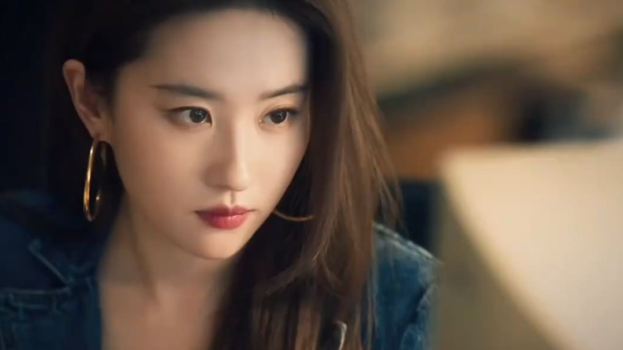 黄亦玫出身书香门第,不仅人聪明,长相也漂亮,所以有很多人追求她,这让