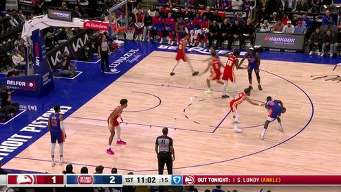 《NBA全场集锦》开场就火力全开！哈达威妙传哈里斯旱地拔葱双手暴扣
