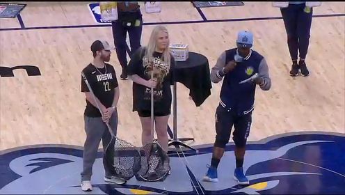《NBA全场集锦》【回放】马刺vs灰熊第2节英文原声回放