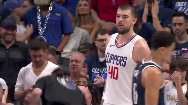 NBA季后赛：快船vs独行侠第3节英文原声回放