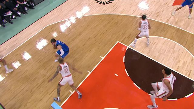 一锤定音！埃克萨姆外线接球果断出手 稳稳得手彰显大心脏