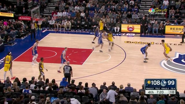 飞身突破气势如虹 马图林突破勾手迎人打成2+1