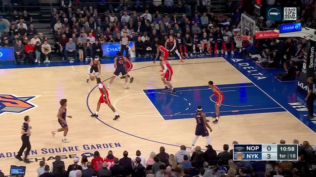 开场先来热热身 哈特连线希姆斯空接暴扣