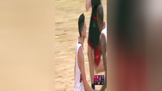 NBA常规赛：公牛vs太阳第1节英文原声回放