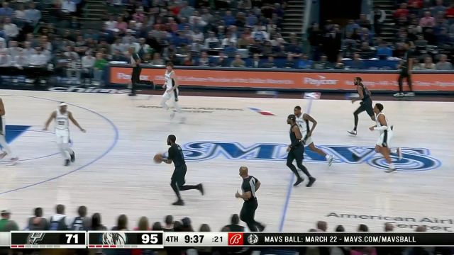 这就是进攻教科书！欧文持球单打展示华丽脚步底角三分稳稳命中