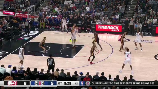 老鹰vs快船第1节英文原声回放