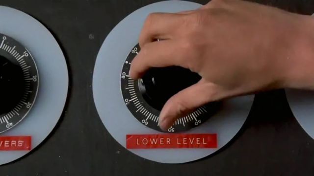 独行侠vs尼克斯第2节英文原声回放