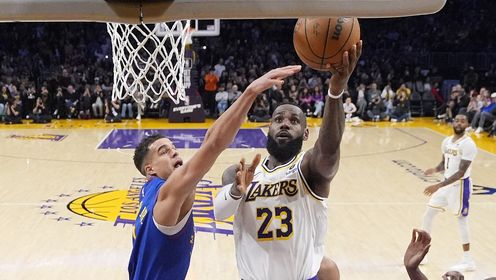 《TOP时刻》【原声】3日NBA十佳球 杰伦-格林一骑当千大风车暴扣 詹姆斯无视防守上篮成就40000分