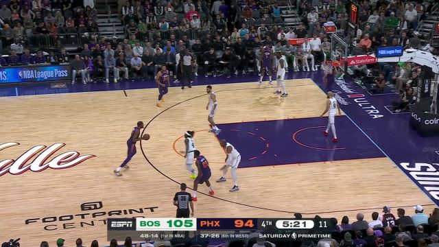 不留情面！杜兰特包揽火力里突外投连砍7分缩小分差