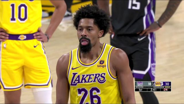 NBA常规赛：国王vs湖人第1节中文解说回放