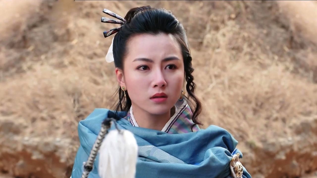 年轻时的袁洁莹,到底有多美?一首《片片枫叶情》,勾起满满回忆