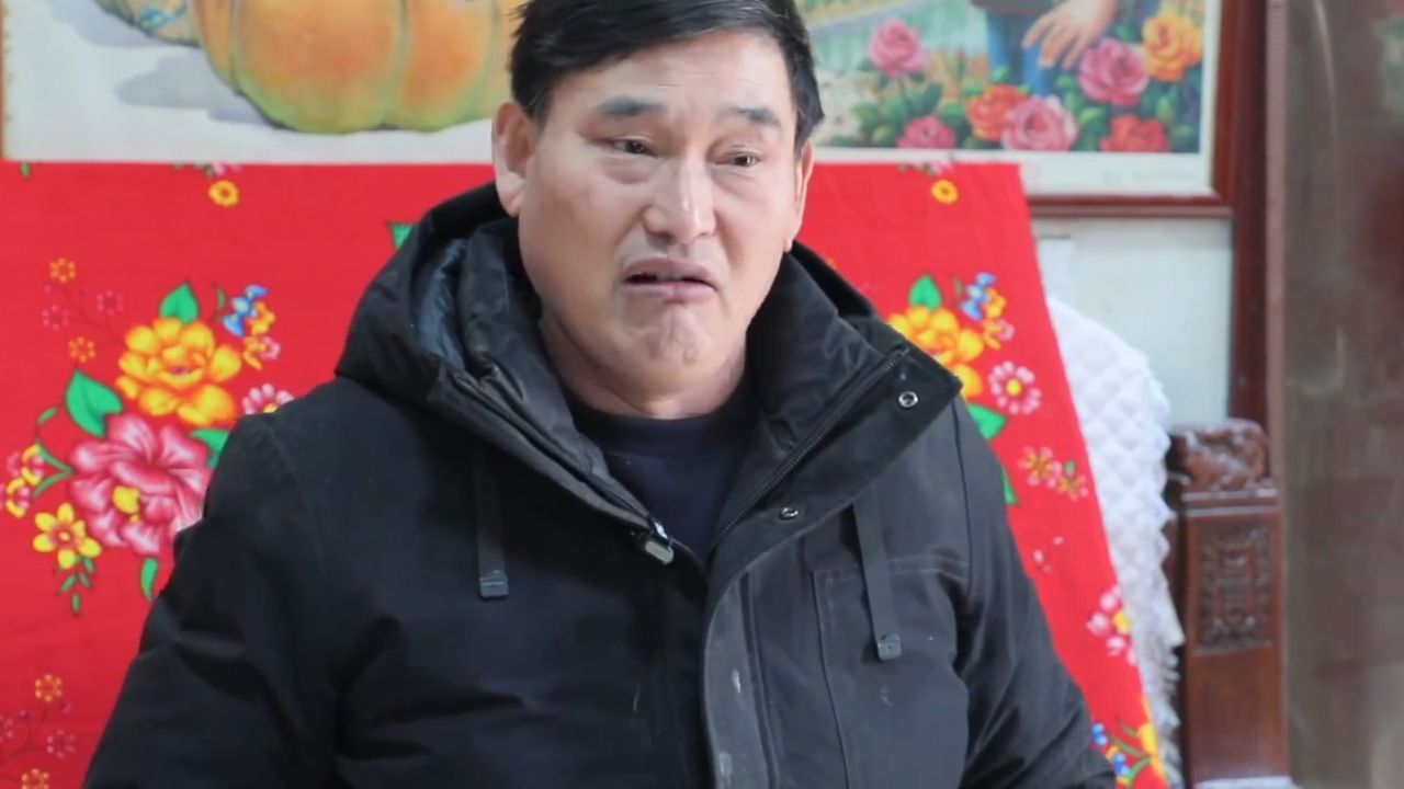 “大衣哥”朱之文起诉网暴者,辟谣给儿媳开金店:曾有人敲门要50万_高清1080P在线观看平台_腾讯视频