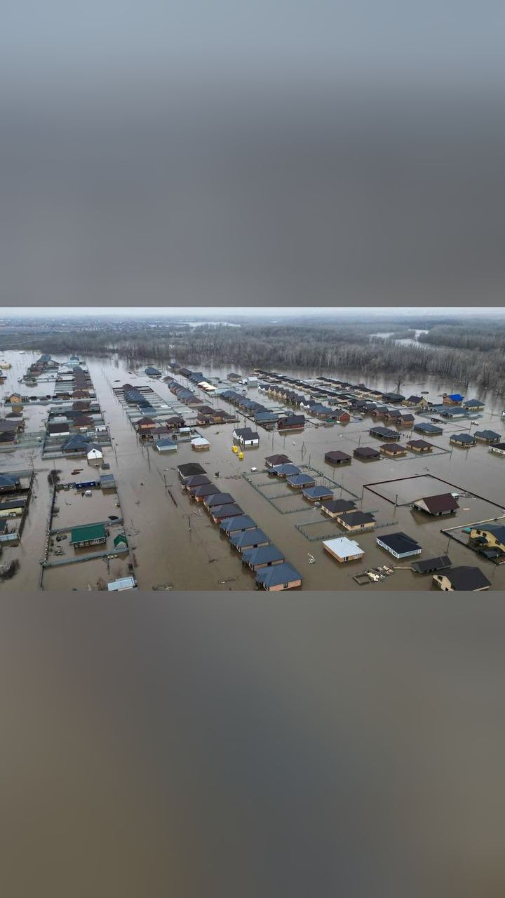 俄罗斯乌拉尔河水位连创新高 万余栋民宅被洪水淹没