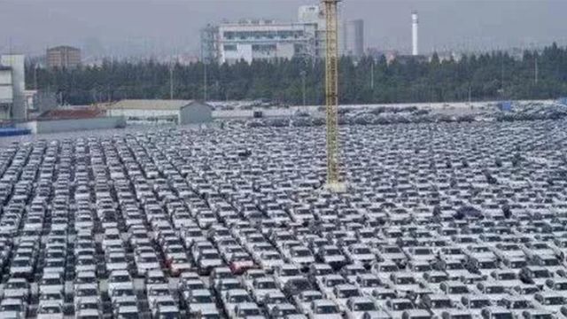 “一代神车”陨落,库存堆积严重?车贩:1.4万,谁要开走?