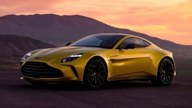 2025 阿斯顿ⷩ鬤𘁠Vantage:为真正的驾驶者打造的 656 马力跑车