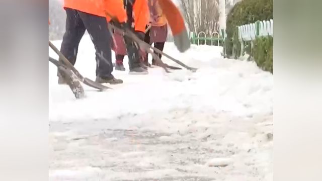 大范围雨雪进入最强时段,连续3天6预警齐发龙年首场寒潮波及多地