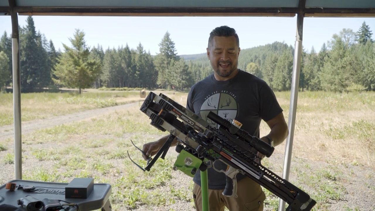 国外合法拍摄ravin r500绞盘复合弩/xp380白尾鹿猎人精英版弩欣赏