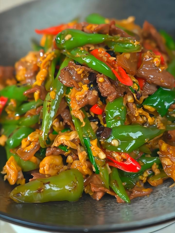 今日份如何做农家一碗香|去湘菜馆必点的下饭菜农家一碗香,做法居然