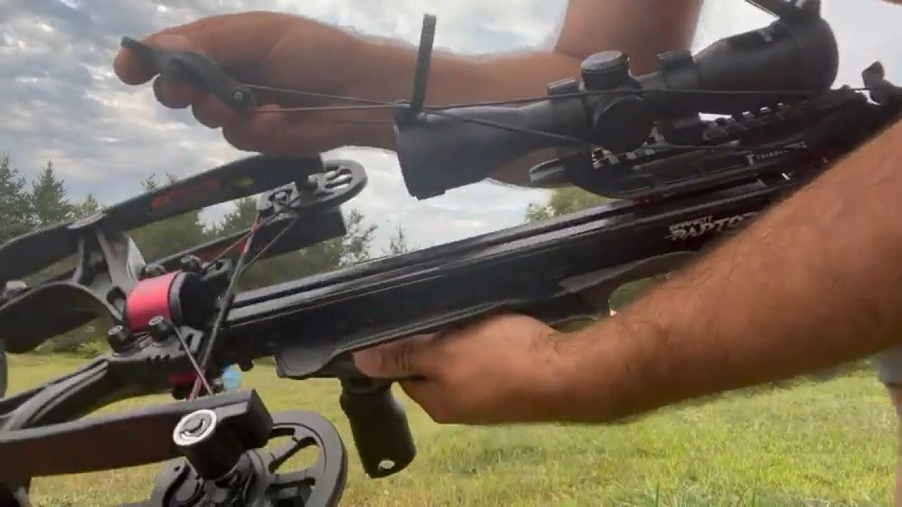 国外合法拍摄折叠黑风t2黑风t3绞盘复合弓弩巴力xp370十字弓弩户外