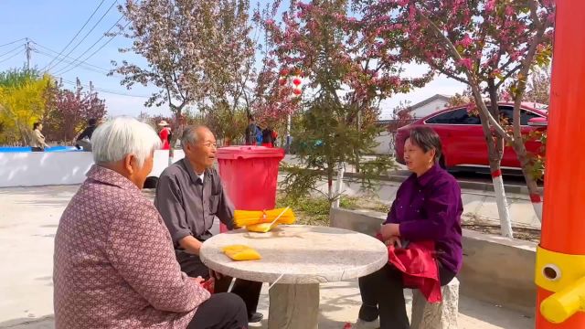 乌苏市首个村级助餐食堂运营