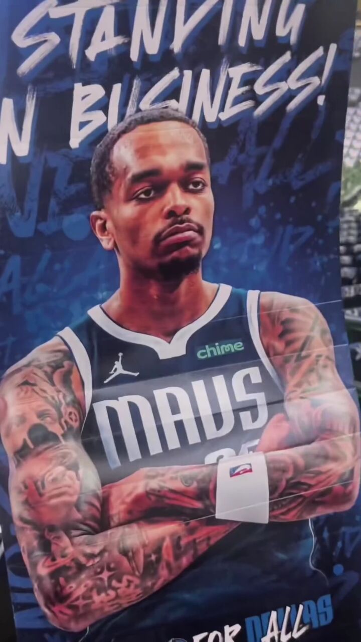 独行侠快船g6,独行侠主场每个座位都放了pj-华盛顿的嘲讽动作海报