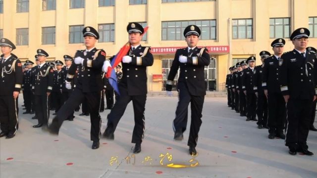 “奋斗者 正青春”丨《追梦在路上》