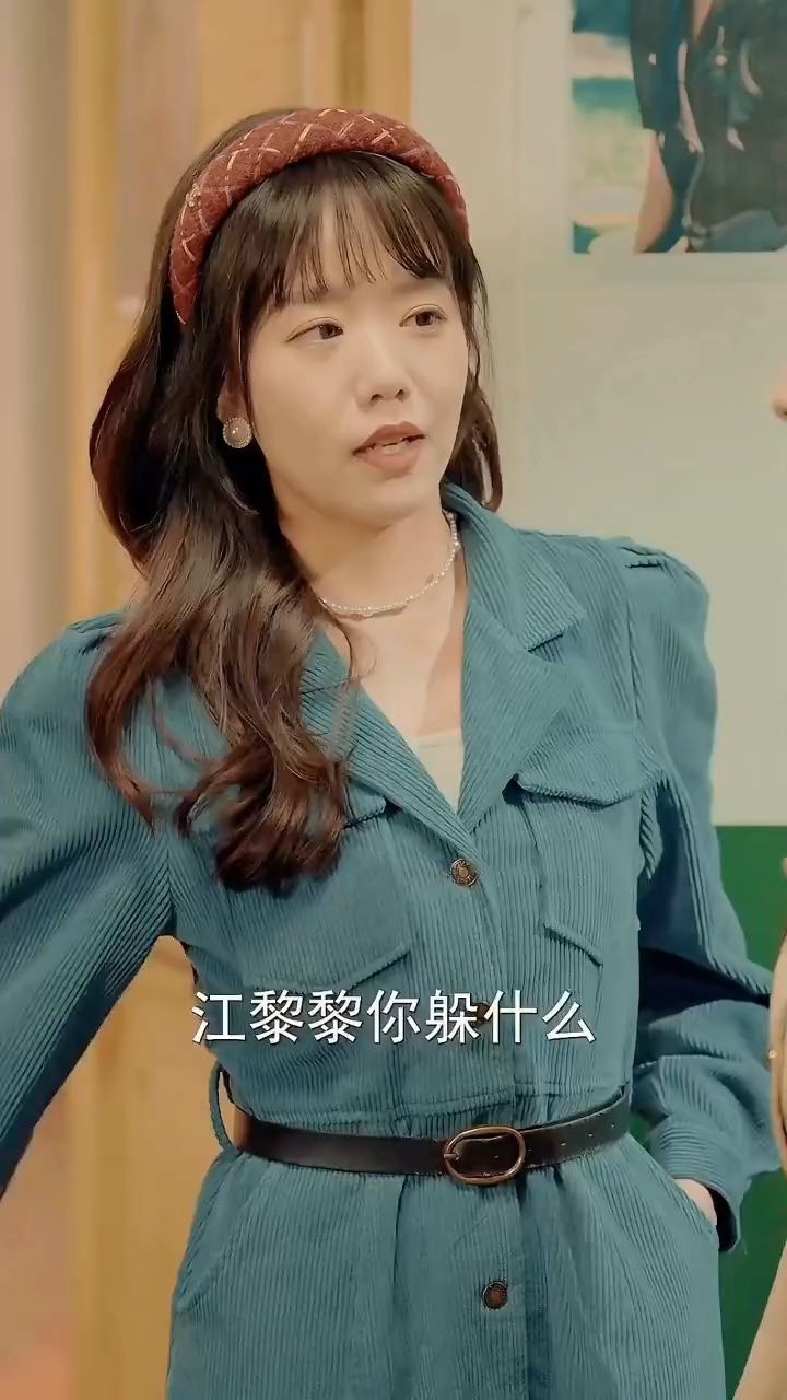 重生八零闪婚肥妻竟逆袭了 讲述了胖女孩设计师江黎重生到八零年代