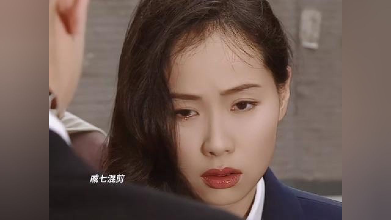 美人从来都是雌雄同体的,许仙太深入人心,其实她女装也很美啊#叶童#又