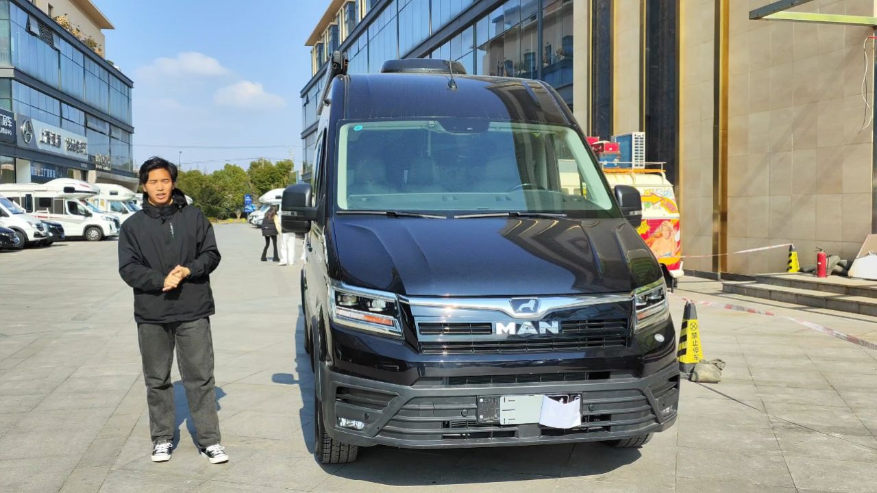德国man曼恩4x4商旅房车,喜欢四驱进口的老板不容错过