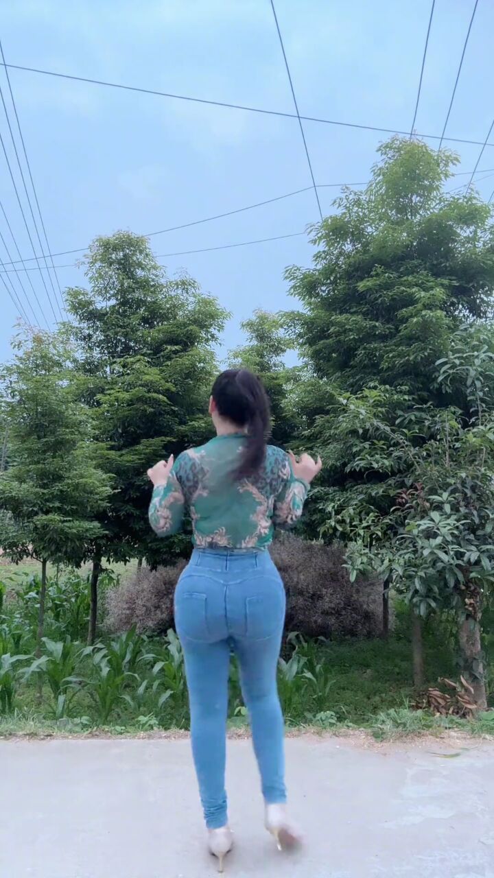 微胖女人 #随性摇摆 #你对我有情我对你有意别让爱擦肩而过 #简单