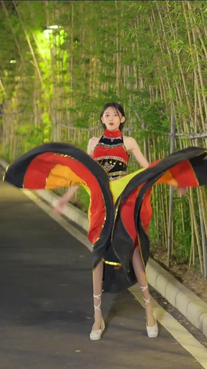 怪我太单纯现实太残酷 赌了就不怕输 宋小睿#美女 #浮生记#音乐人