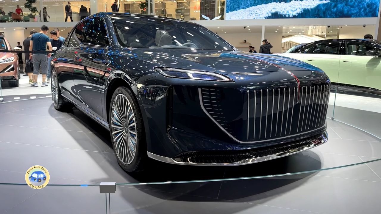 全新纯电中大型轿车,一汽红旗e702车展实拍