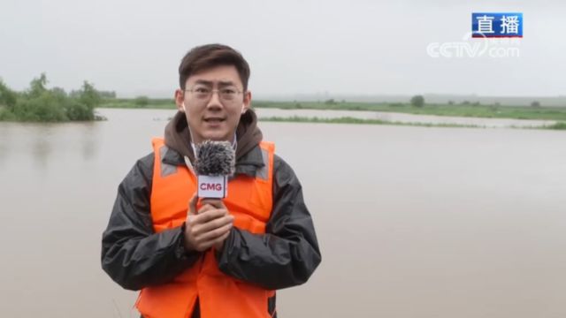 黑龙江七台河连日暴雨致农田受灾,抓紧恢复生产