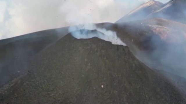 意大利埃特纳火山再喷发,世界上最活跃的火山之一,迄今喷发数百次