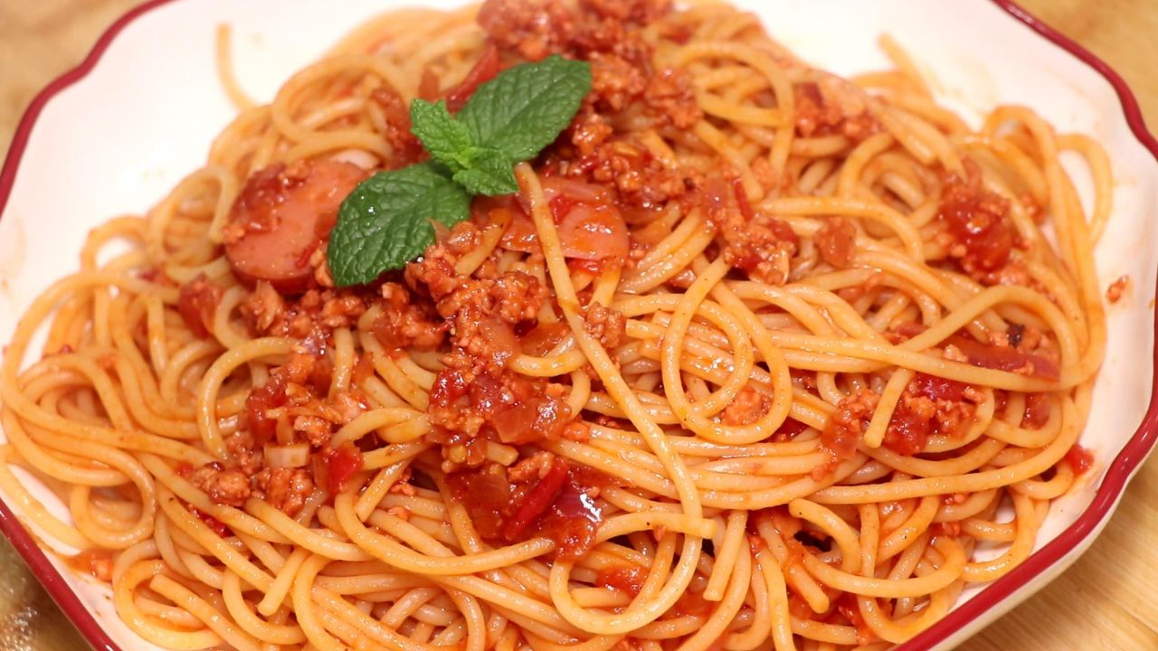 意大利面最家常的做法,简单一做,开胃爽口,劲道顺滑,吃着真香