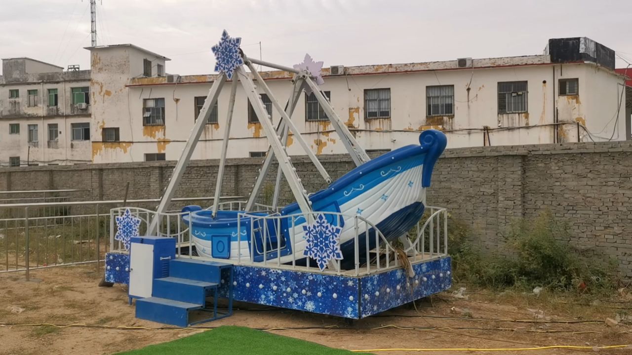 12座儿童小型海盗船 户外新款迷你海盗船设备