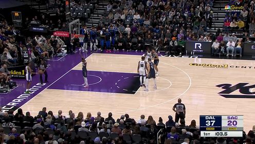 《NBA全场集锦》与时间完成赛跑！埃利斯接球读秒推进压哨出手球进灯亮