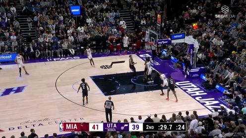 《NBA全场集锦》热火队奋力完成抢断 哈克斯反击顺势一步登天暴力扣篮