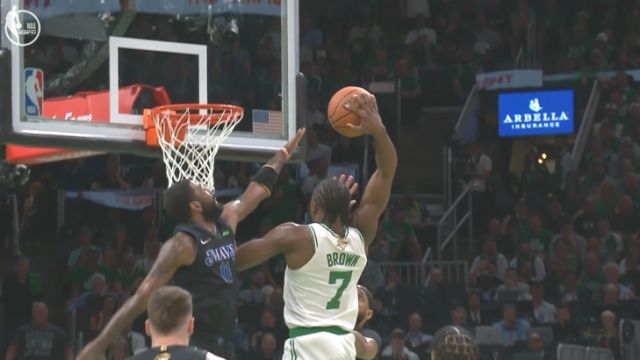 独行侠vs凯尔特人五佳球 波神光速回防送给约什格林大帽 杰伦-布朗无视防守以一敌二炸裂隔扣