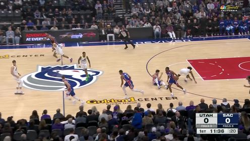 《NBA全场集锦》延续上场火热手感 福克斯开局直杀篮下先拔头筹