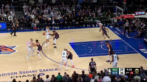 《NBA全场集锦》十分默契的配合！豪瑟内切进场接球轻松上篮得分